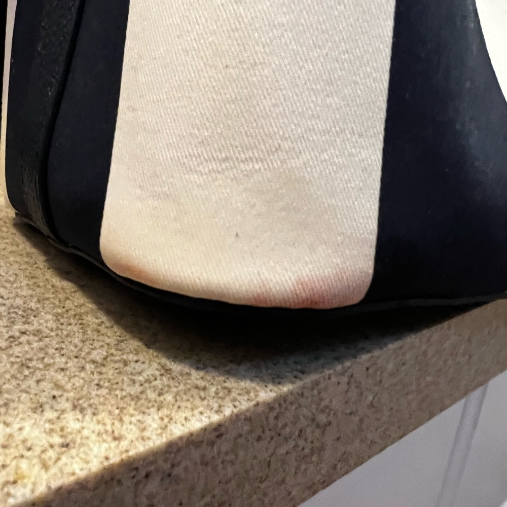 Kate Spade Black and Cream Crossbody Bag - Picture 7 of 8